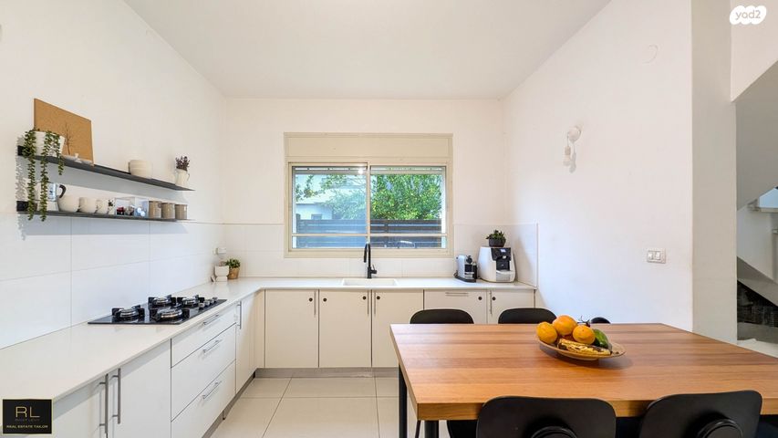 דו משפחתי, נחלים, עתלית