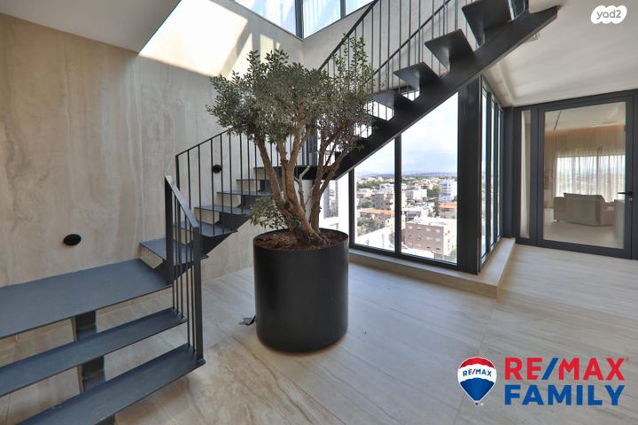 גג/ פנטהאוז, אלכסנדר זייד 29, קרית חיים מזרחית, חיפה