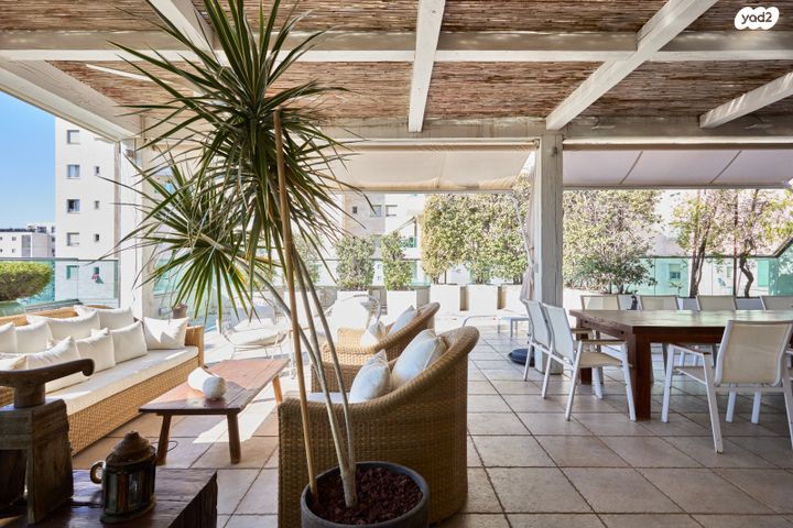 גג/ פנטהאוז, אזורי חן, גימל החדשה, תל אביב יפו