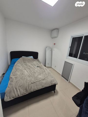 דירה, הרצל 88, בת ים