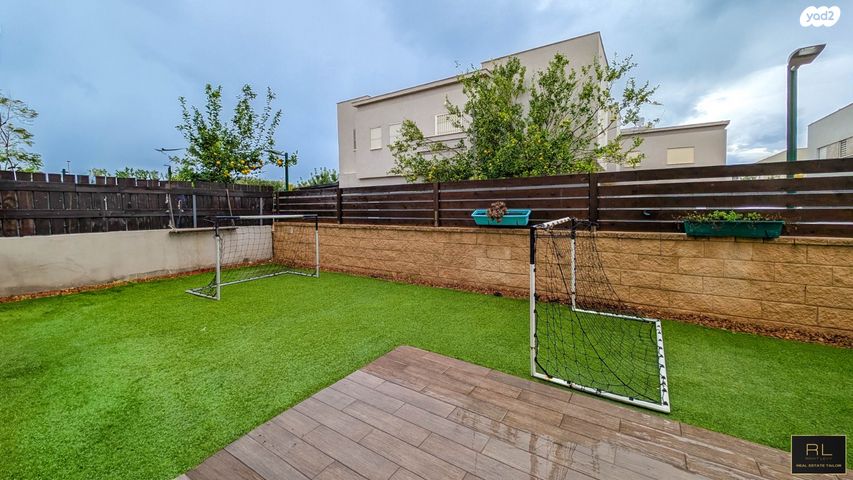 דו משפחתי, נחלים, עתלית