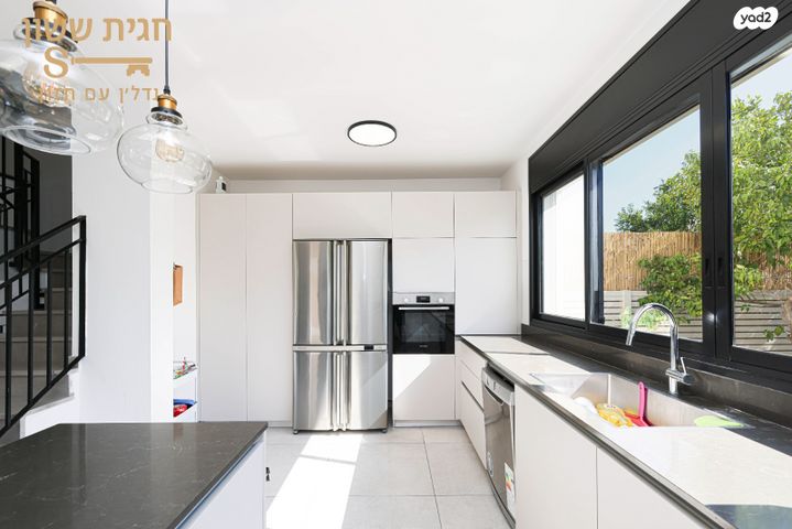 דו משפחתי, פרדסיה, פרדסיה