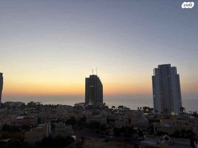 דר' ישראל בורגנסקי 