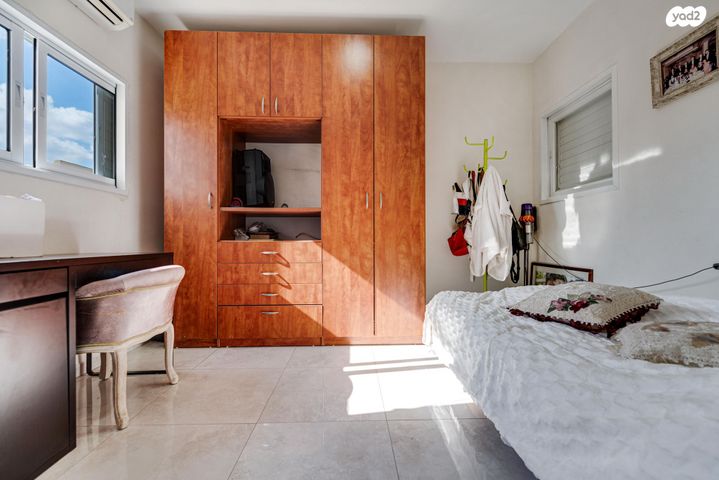 גג/ פנטהאוז, הראב"ע, נווה רם, שיכון מזרחי, רמת גן