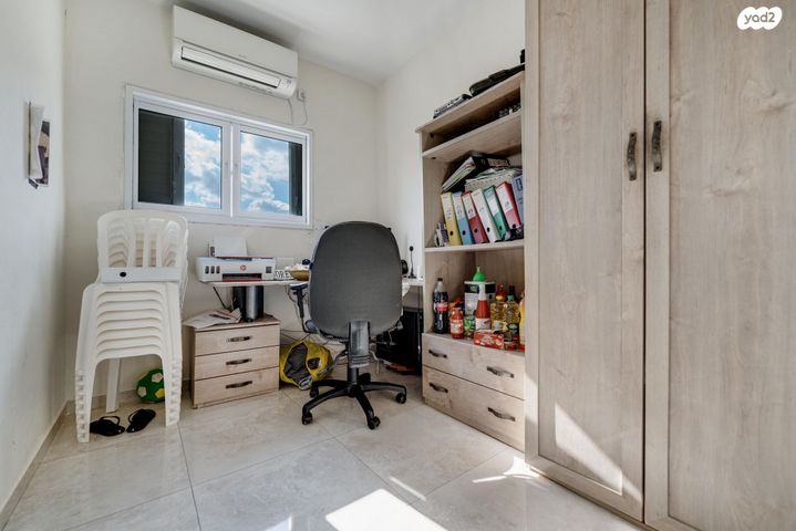 גג/ פנטהאוז, הראב"ע, נווה רם, שיכון מזרחי, רמת גן