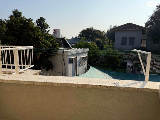 בית פרטי/ קוטג', חניאל