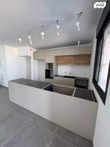 פארק העסקים האלף 