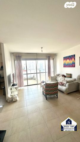 דירה, שדרות ירושלים 101, מרום נווה, רמת יצחק, רמת גן