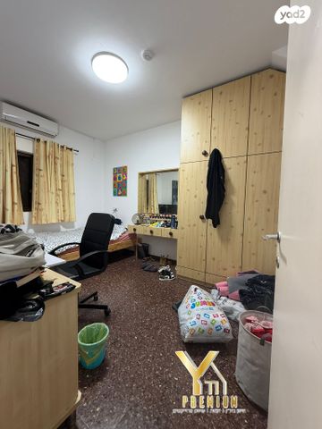 בית פרטי/ קוטג', זינגר, מרכז העיר, סביניה, הוותיקה, קרית ביאליק