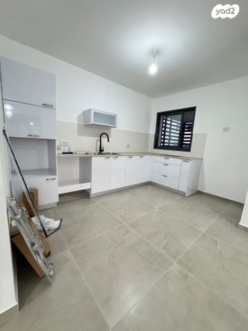 דירה, כרמי הנדיב, אחוזת רוטנר, קרית מלאכי