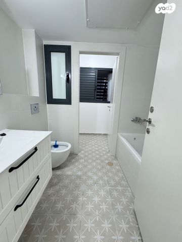 דירה, כרמי הנדיב, אחוזת רוטנר, קרית מלאכי