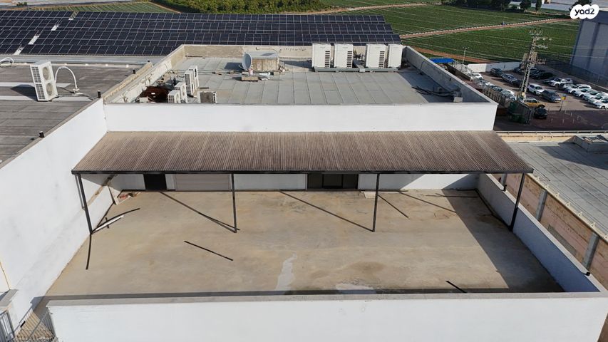 מבני תעשיה, הזרם, פארק תעשיות השרון, קדימה צורן