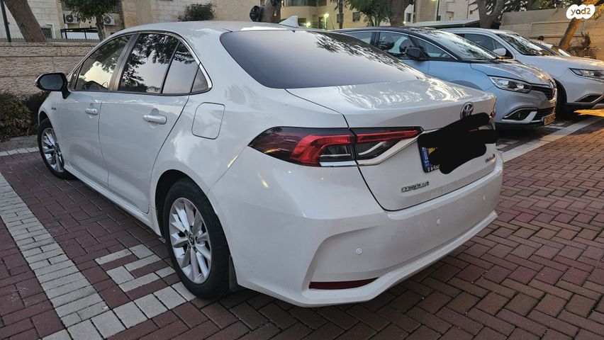 טויוטה קורולה