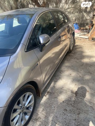 מודעת רכב טויוטה קורולה