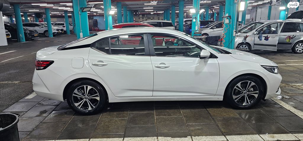 ניסאן סנטרה