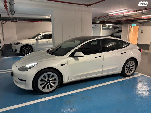 טסלה מודל 3