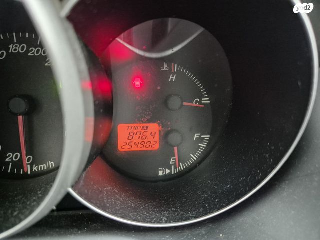 מודעת רכב מאזדה 3