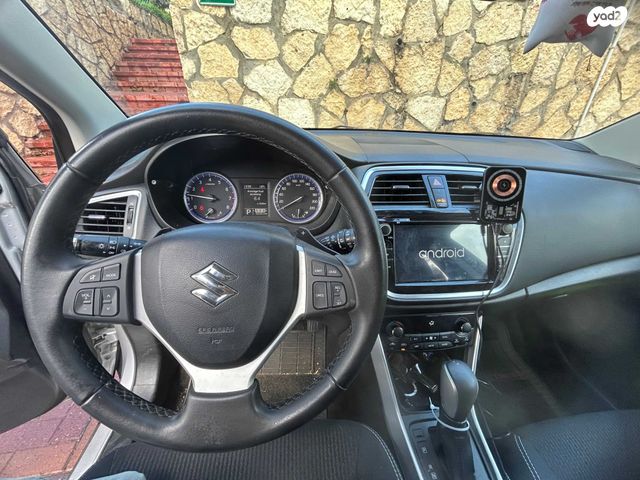 סוזוקי קרוסאובר