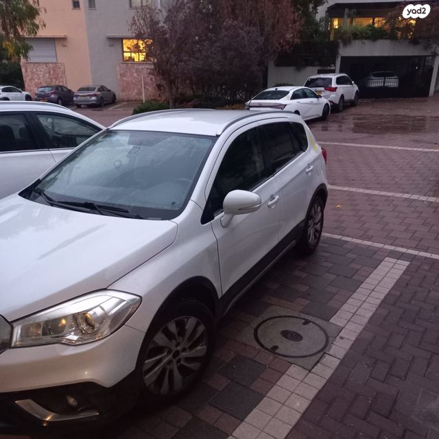 מודעת רכב סוזוקי קרוסאובר