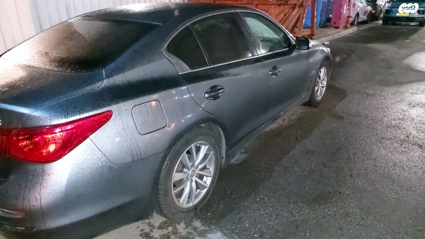 אינפיניטי Q50