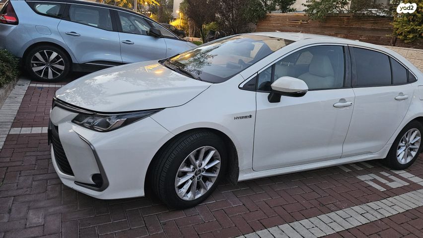 טויוטה קורולה