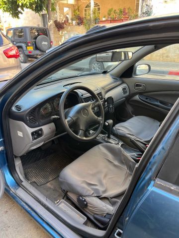 ניסאן אלמרה