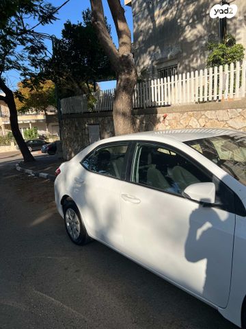 טויוטה קורולה