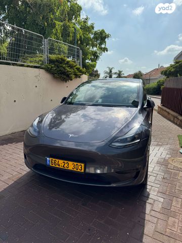 מודעת רכב טסלה מודל Y
