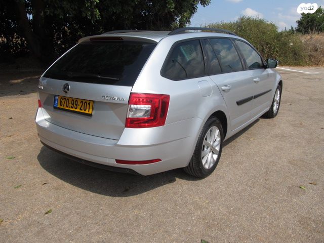 סקודה אוקטביה