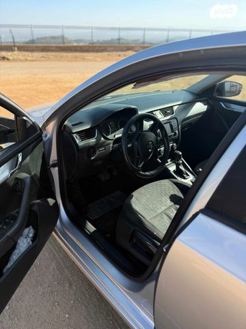 סקודה אוקטביה 