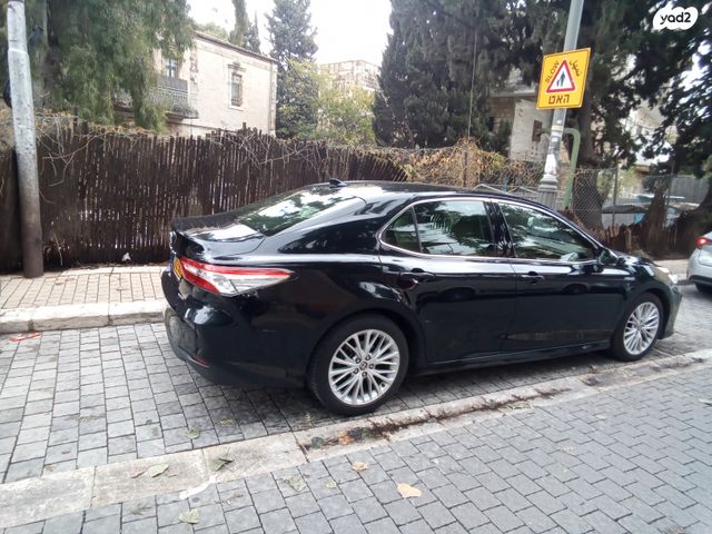 טויוטה קאמרי