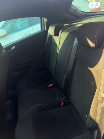 אלפא רומיאו ג'ולייטה