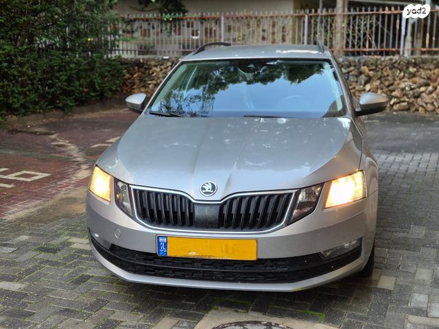 סקודה אוקטביה