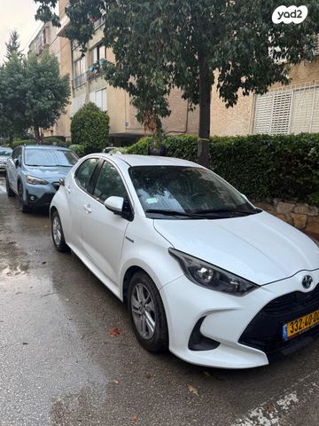 טויוטה יאריס