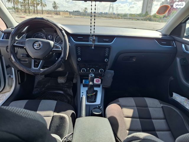 סקודה אוקטביה 