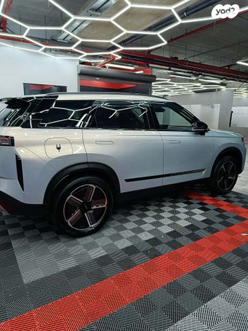 מודעת רכב ג'אקו J7