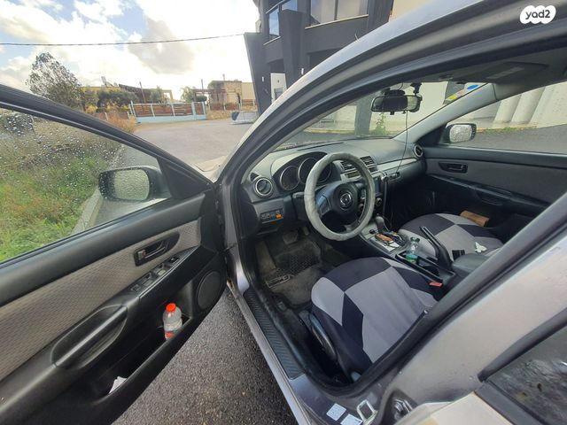 מודעת רכב מאזדה 3