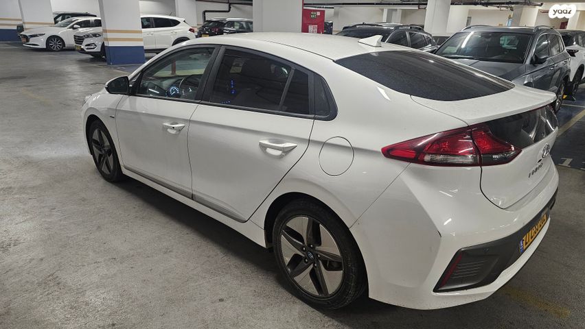 יונדאי איוניק