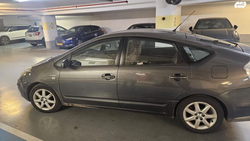 טויוטה פריוס