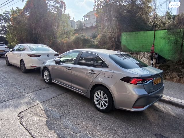 מודעת רכב טויוטה קורולה