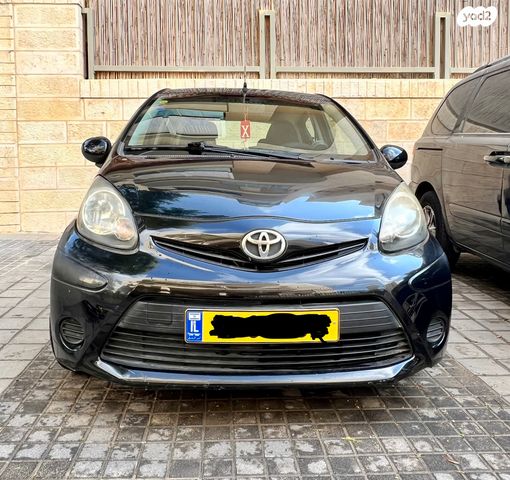 טויוטה אייגו