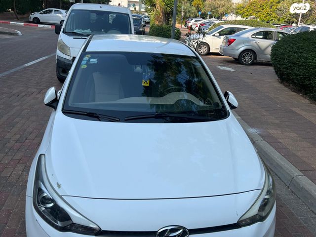 מודעת רכב יונדאי i20