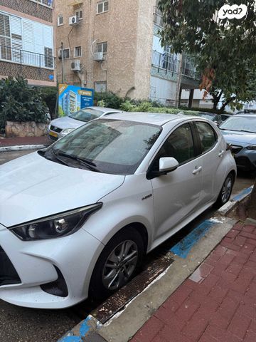 טויוטה יאריס