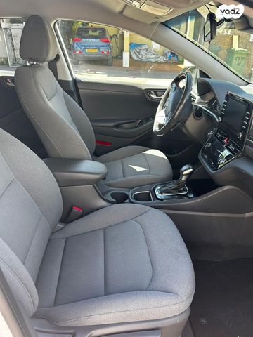 יונדאי איוניק