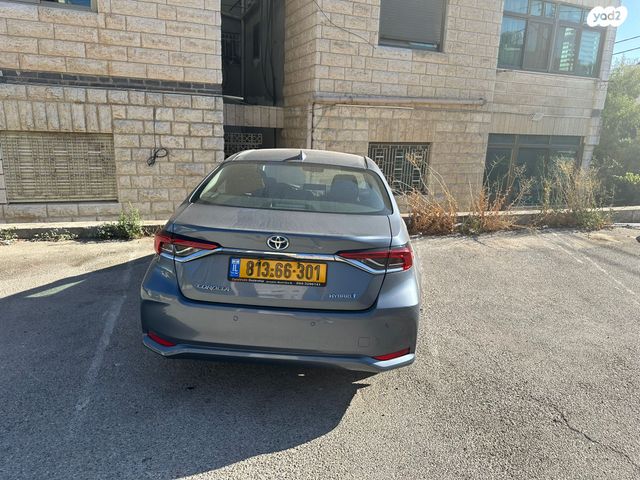 טויוטה קורולה