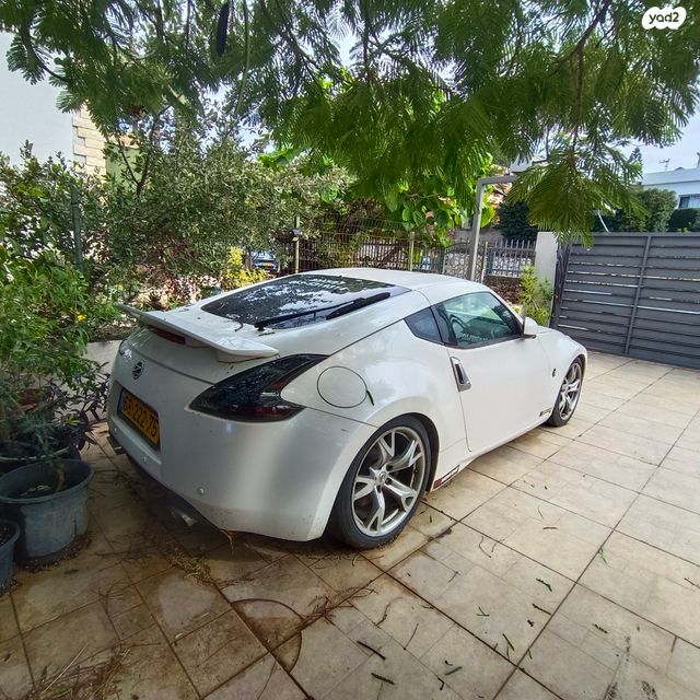 מודעת רכב ניסאן 370Z