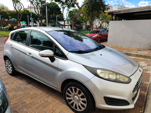 מודעת רכב פורד פיאסטה