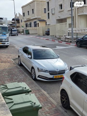 מודעת רכב סקודה סופרב