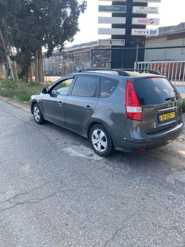 יונדאי i30