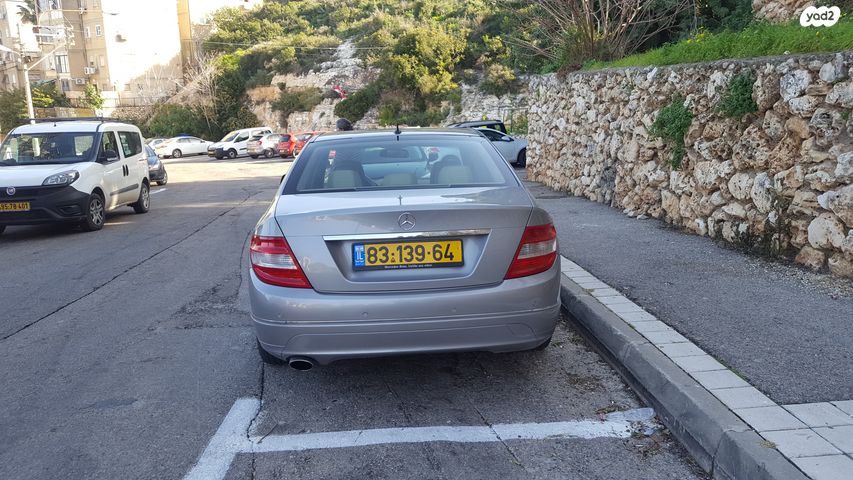 מודעת רכב מרצדס-בנץ C-class